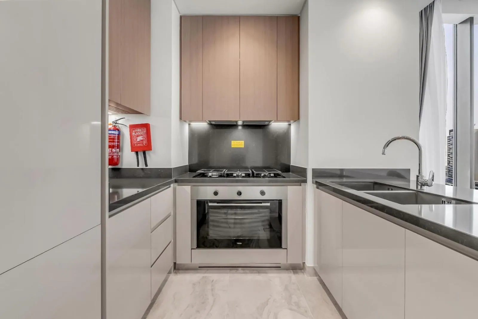 Apartment Spectacular Burj Khalifa & Canal View New 2Br Dubai