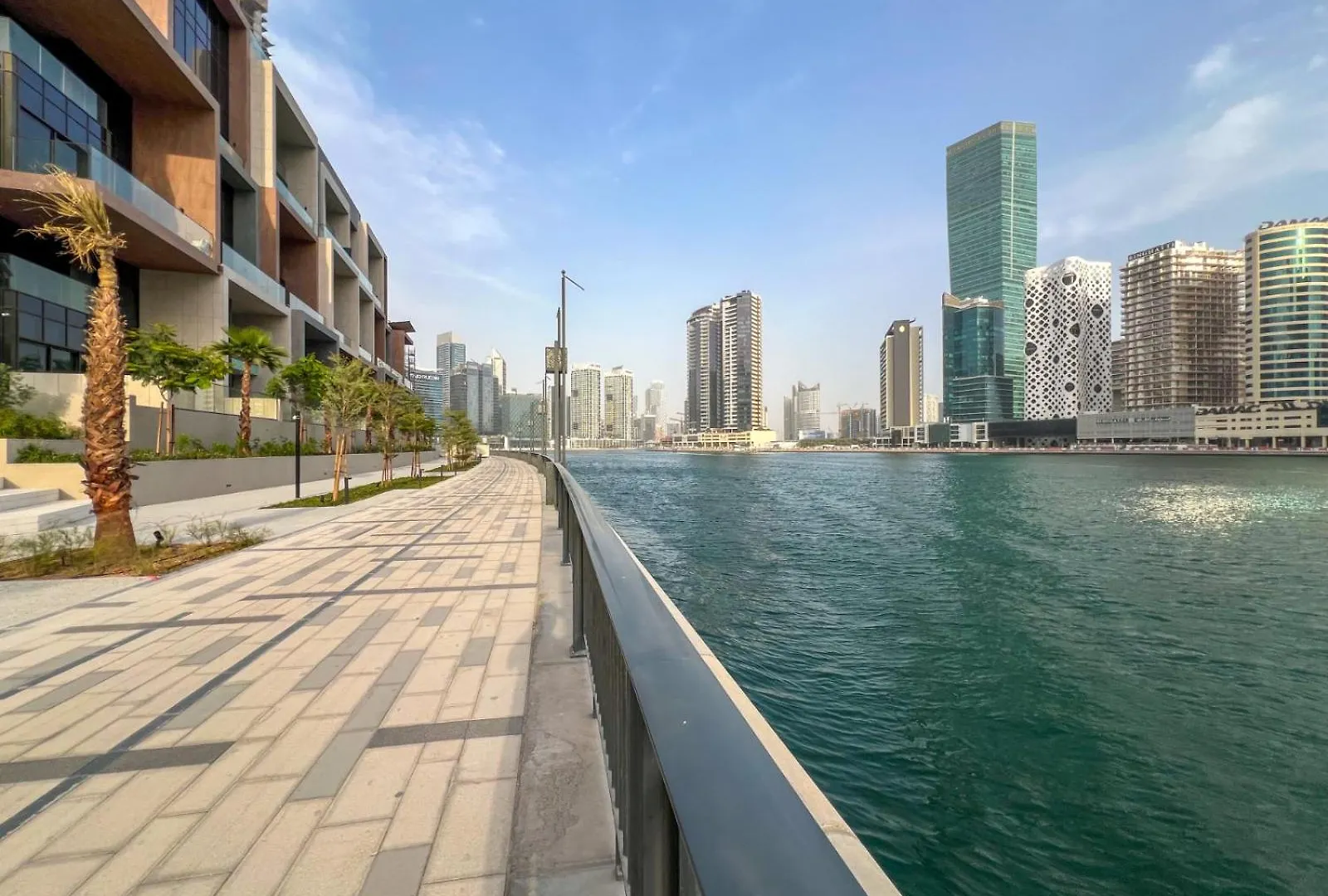 Apartment Spectacular Burj Khalifa & Canal View New 2Br Dubai