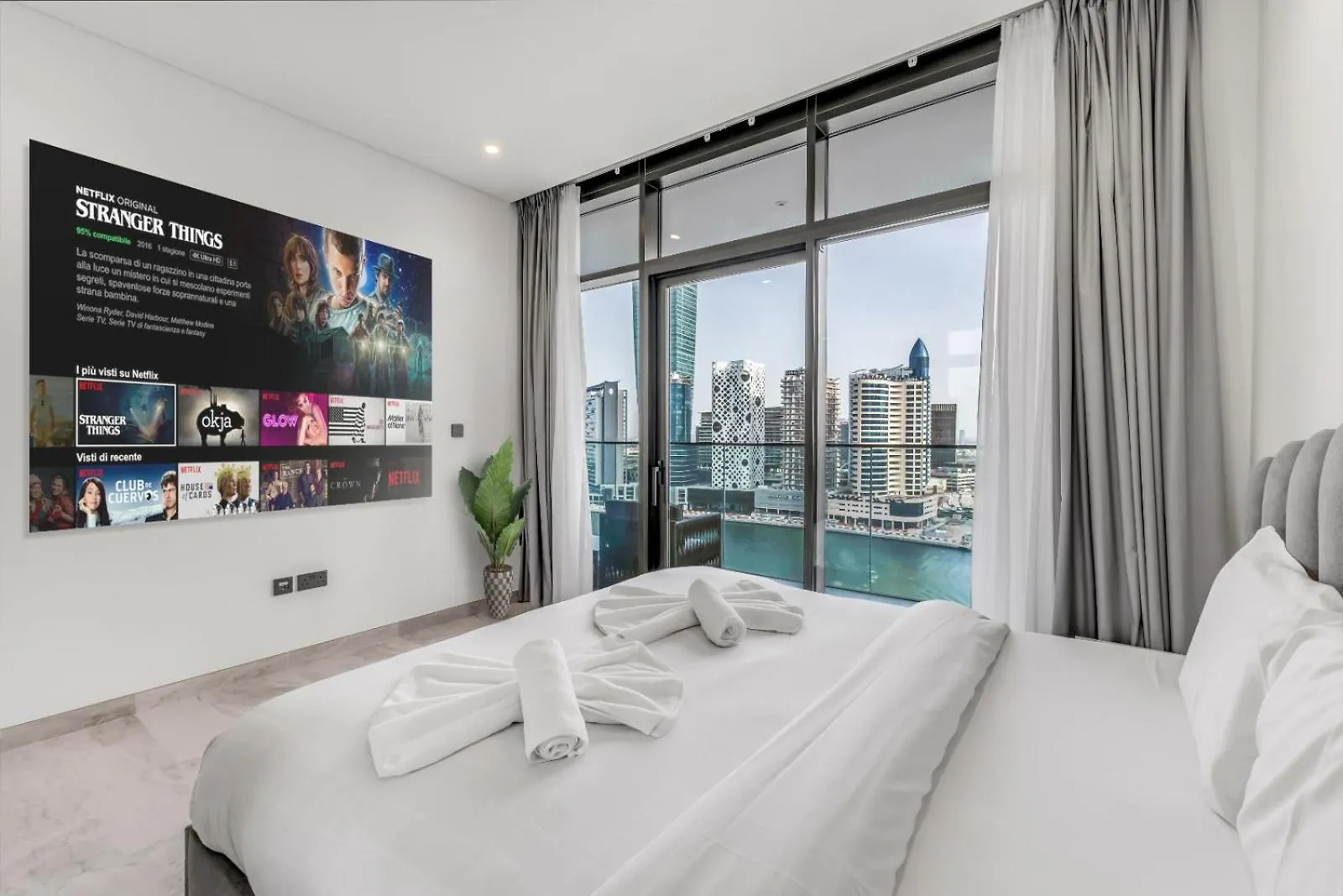 Spectacular Burj Khalifa & Canal View New 2Br Dubai United Arab Emirates
